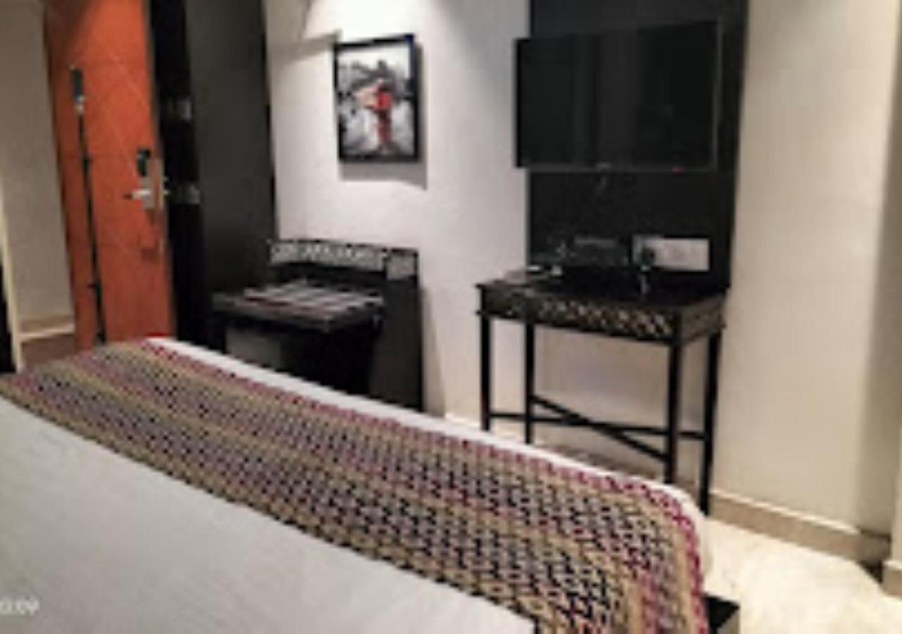 Hotel Siddharth Premiere Chandrapur ภายนอก รูปภาพ