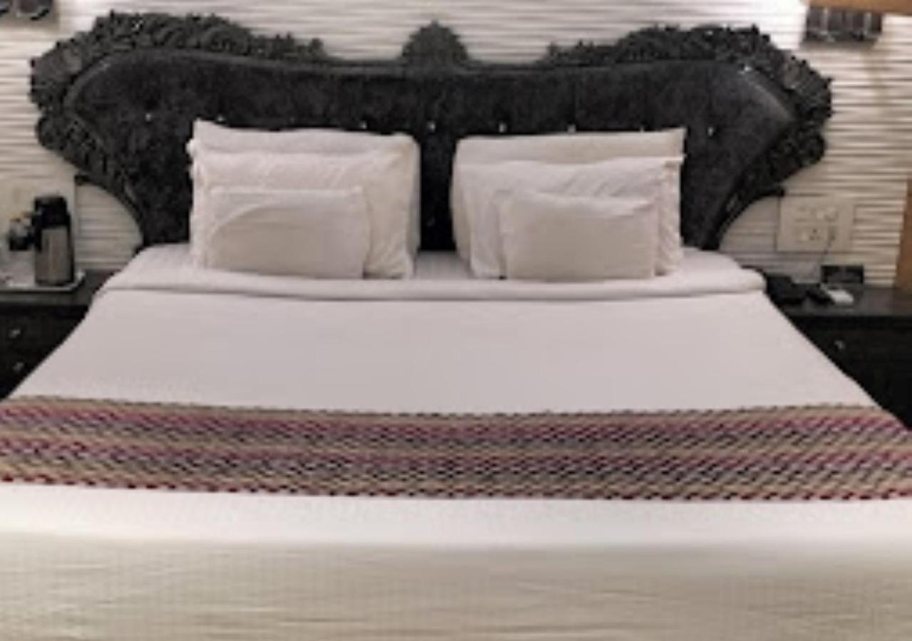 Hotel Siddharth Premiere Chandrapur ภายนอก รูปภาพ