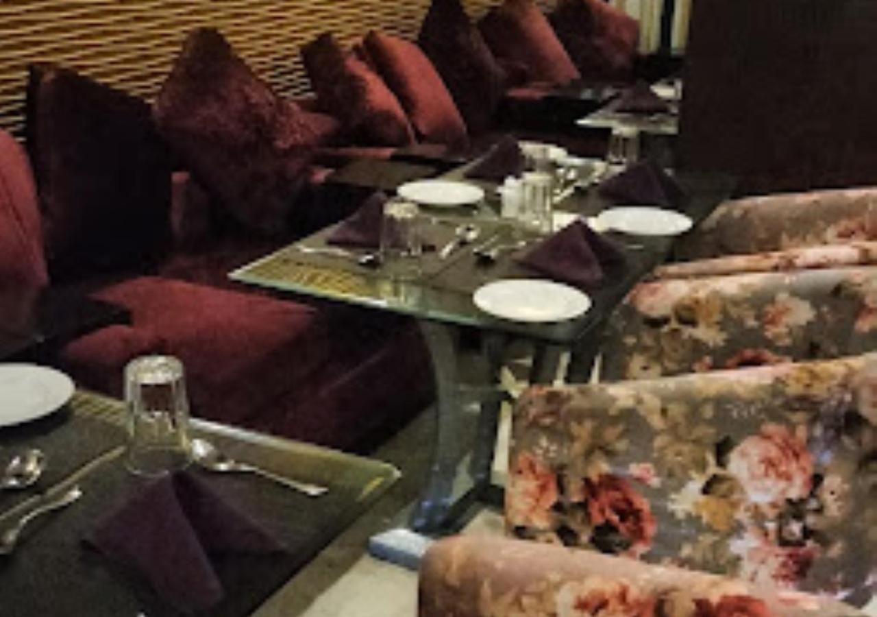Hotel Siddharth Premiere Chandrapur ภายนอก รูปภาพ